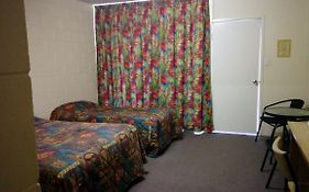 The Islands Inn Motel